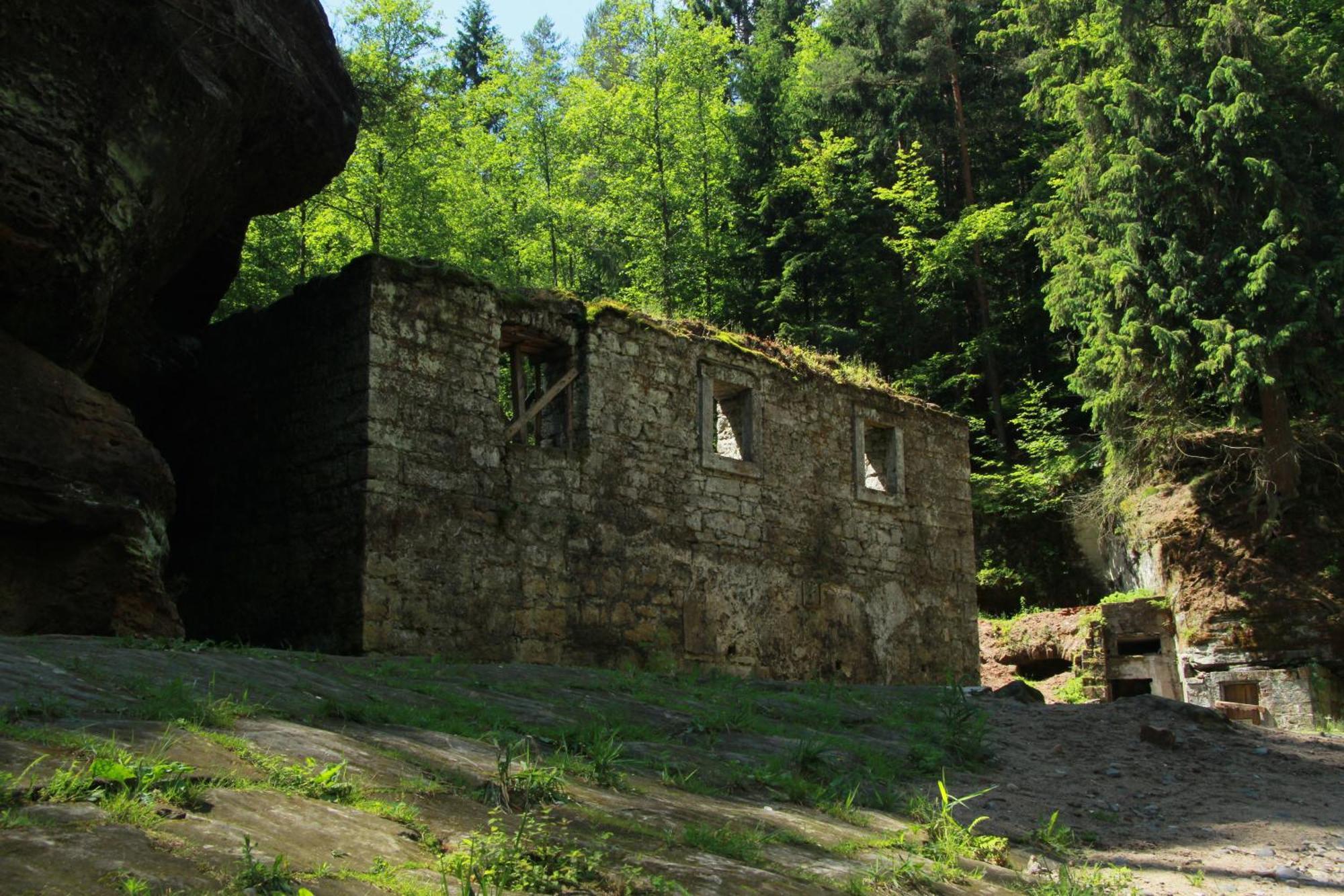 Pension-Restaurace Lugano Hřensko Esterno foto