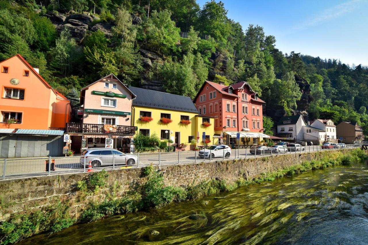 Pension-Restaurace Lugano Hřensko Esterno foto