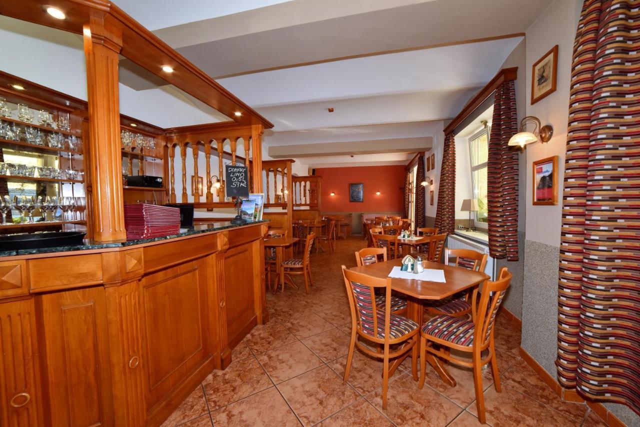 Pension-Restaurace Lugano Hřensko Esterno foto